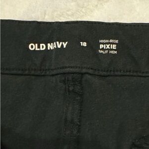 Old Navy high rise Pixie split hem black slacks size 18